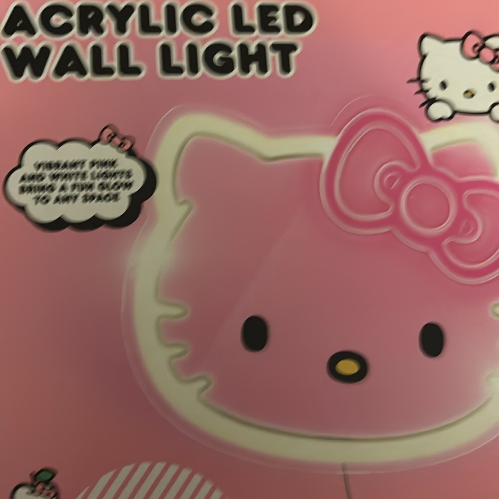 Hello Kitty Wall light! 💡 - Picture 3 of 3